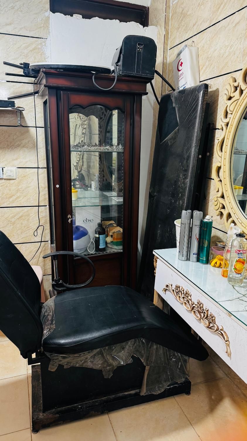 فروش کامل وسایل و تک نمی‌فروشم لطفا دقیق بخون|آرایشگاه و سالن‌های زیبایی|اهواز, گلستان|دیوار