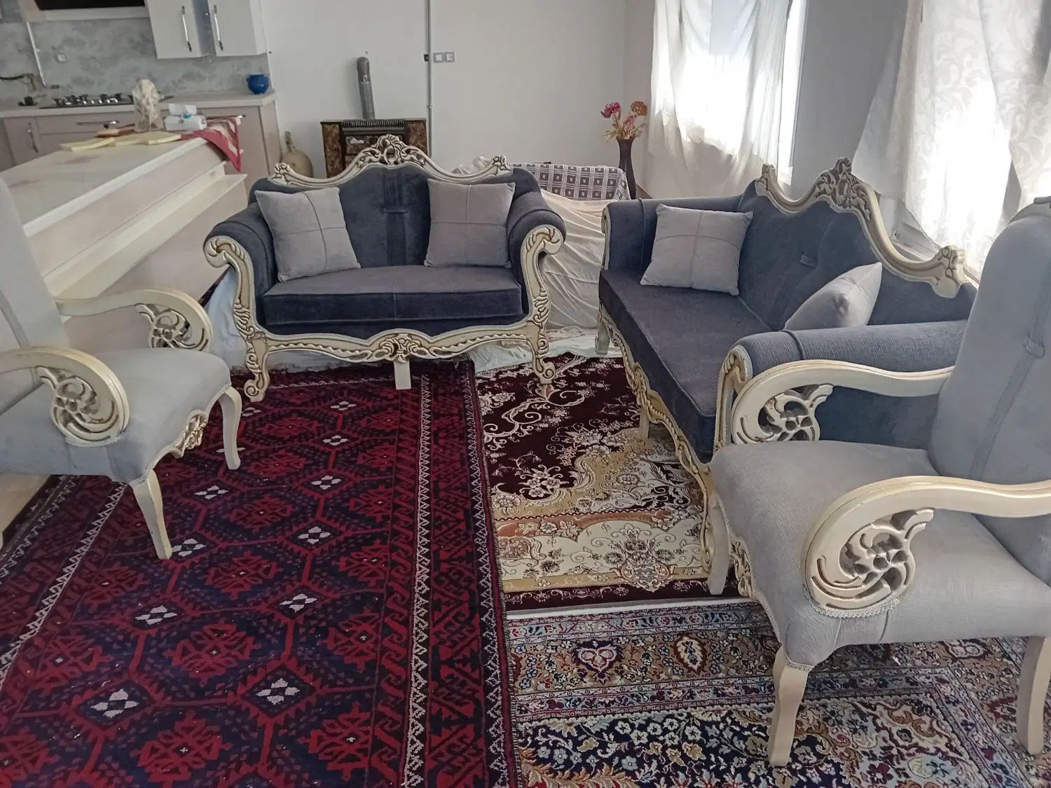 لطفا بخون بعد تماس مبل راحتی نونو خیلی خیلی تمیز|مبلمان خانگی و میز عسلی|تهران, آسمان|دیوار
