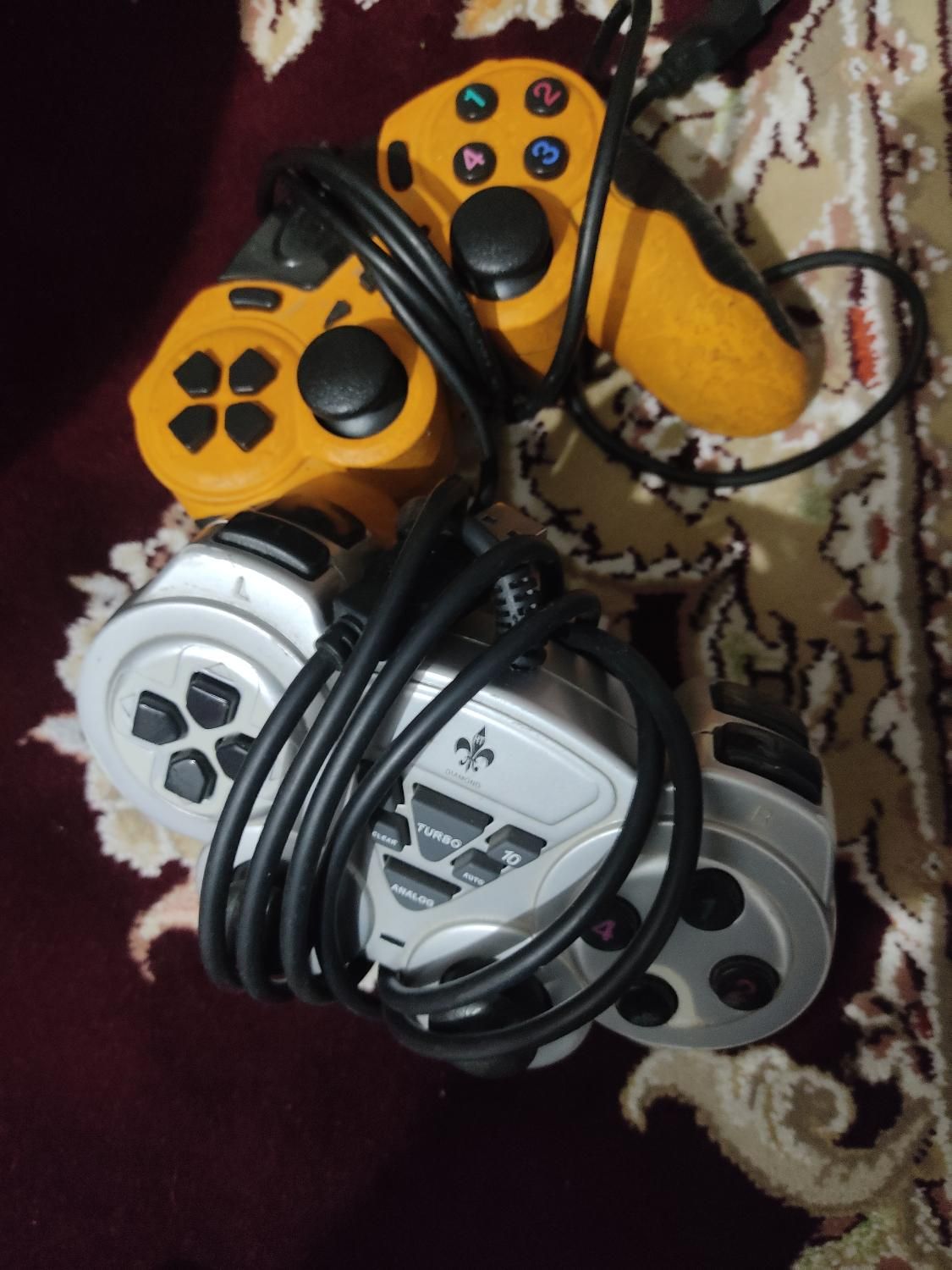 2 تا دسته کامپیوتر نو نو بدون هیچ مشکلی فقط 600|کنسول، بازی ویدئویی و آنلاین|مشهد, طلاب|دیوار