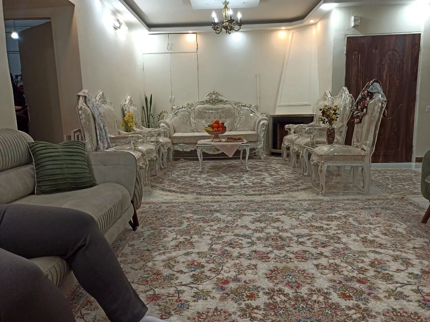 ۶ قطعه فرش بهشتی تبریز ۱۲متری/۹متری/گرد مستعطیل|فرش|تهران, علی‌آباد|دیوار
