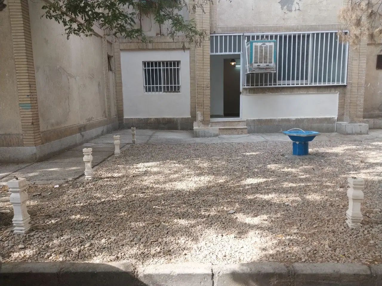 با۹۰۰تومن نقدوالباقی وام ورهن خونه سند۶دانگ بخر|فروش آپارتمان|مشهد, حجاب (شهرک غرب)|دیوار