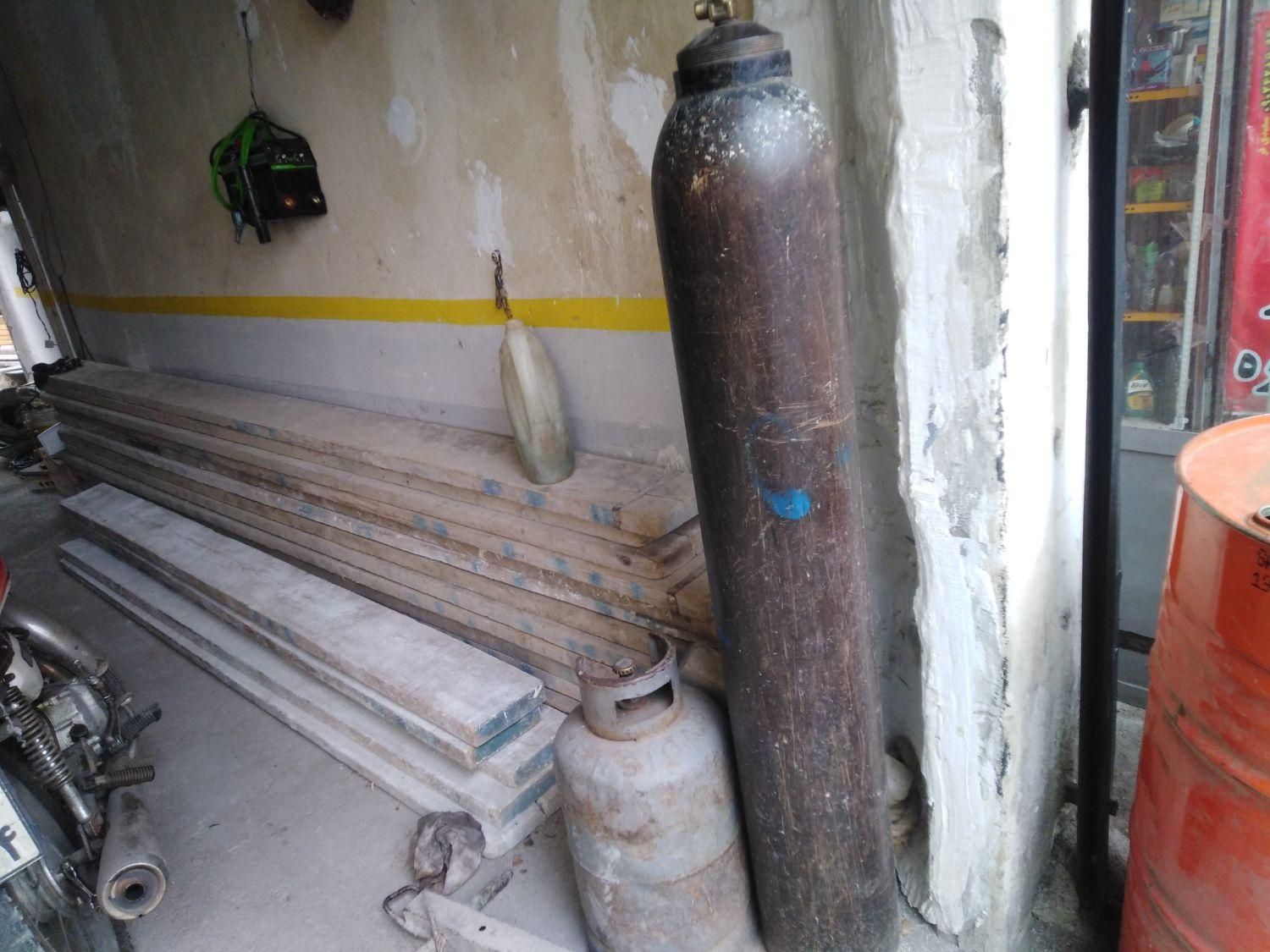 اجاره بشکه وتخته نراد  زیرپایی|خدمات پیشه و مهارت|رشت, معلولین|دیوار