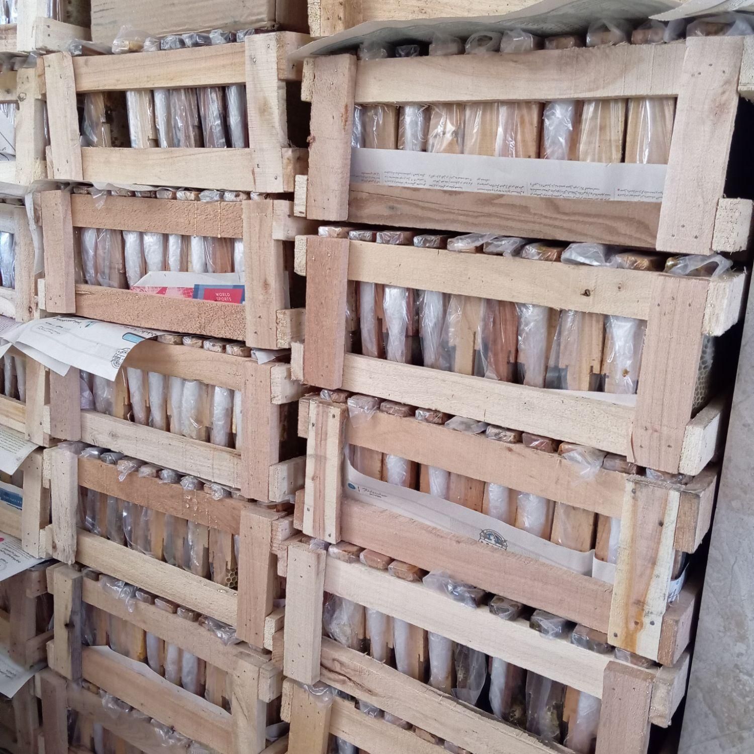 فروش عمده عسل موم و شهد سراب|خوردنی و آشامیدنی|هشتگرد, شهرک دانش|دیوار