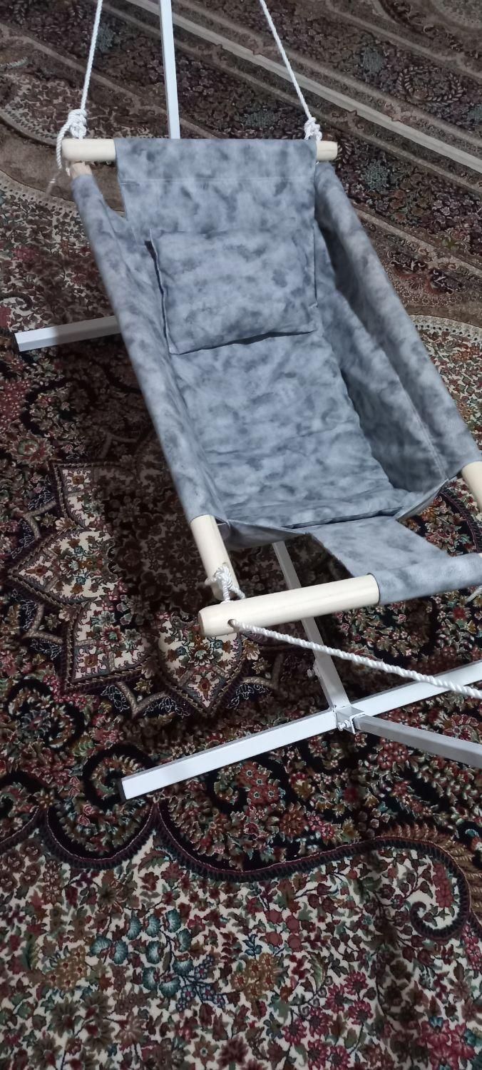 گهواره مخصوص کودکان برای درمان کولیک|اسباب و اثاث بچه|سلمان‌شهر, |دیوار