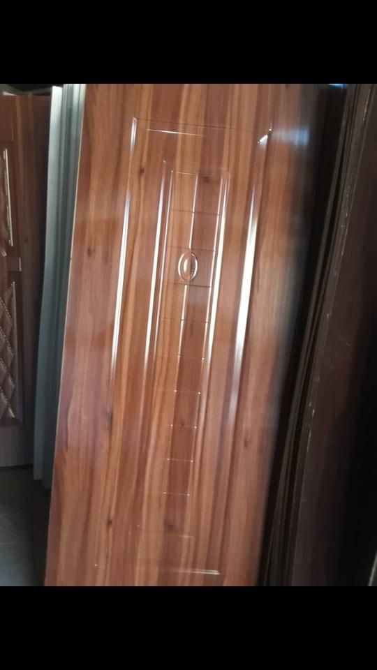 تولید درب چوبی .آهنی . آلومینیومی گلدره|خدمات پیشه و مهارت|ملایر, |دیوار