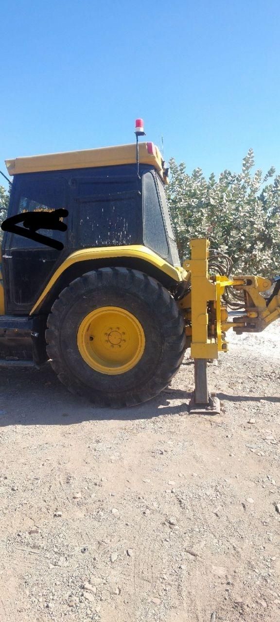 بیل بهکو ۱۳۰|خودرو سنگین|بیرجند, |دیوار