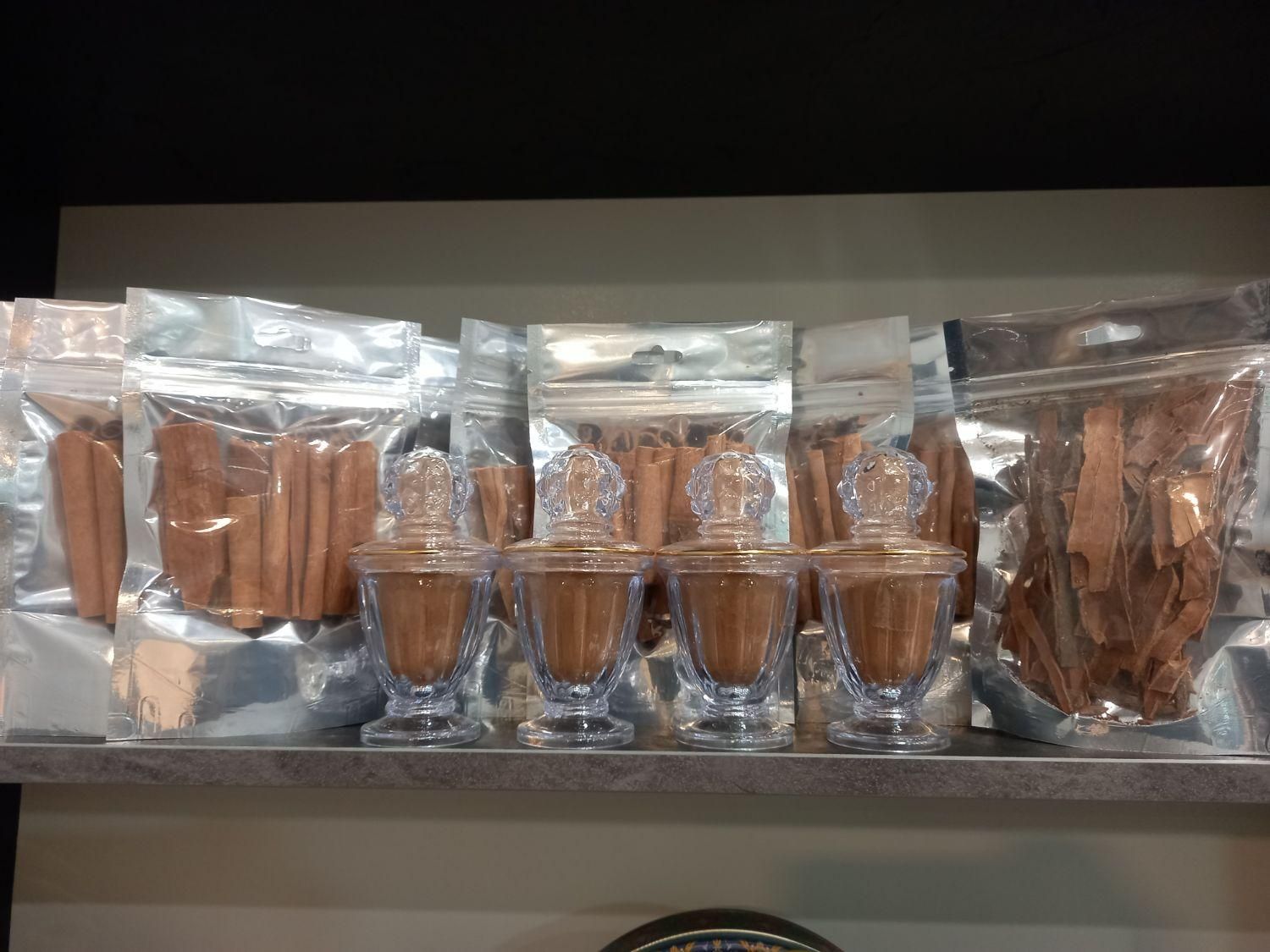 پخش عمده چوب دارچین عطری بسته 40گرمی زعفران|خوردنی و آشامیدنی|تهران, شهر زیبا|دیوار