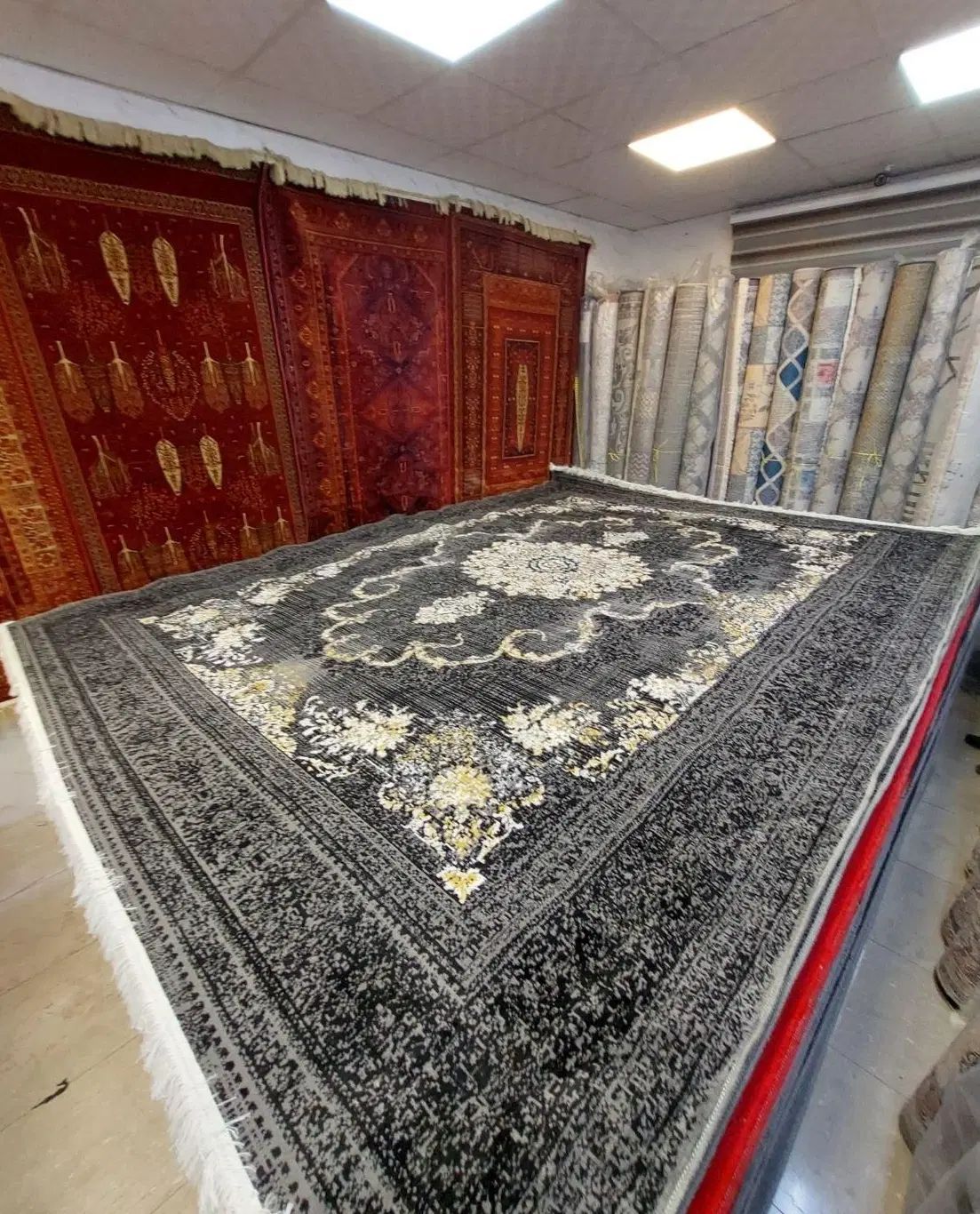 فرش ۱۲ متری ترنم نقره بسکابادی ۳۵۰ شانه ایران|فرش|مشهد, امیر|دیوار
