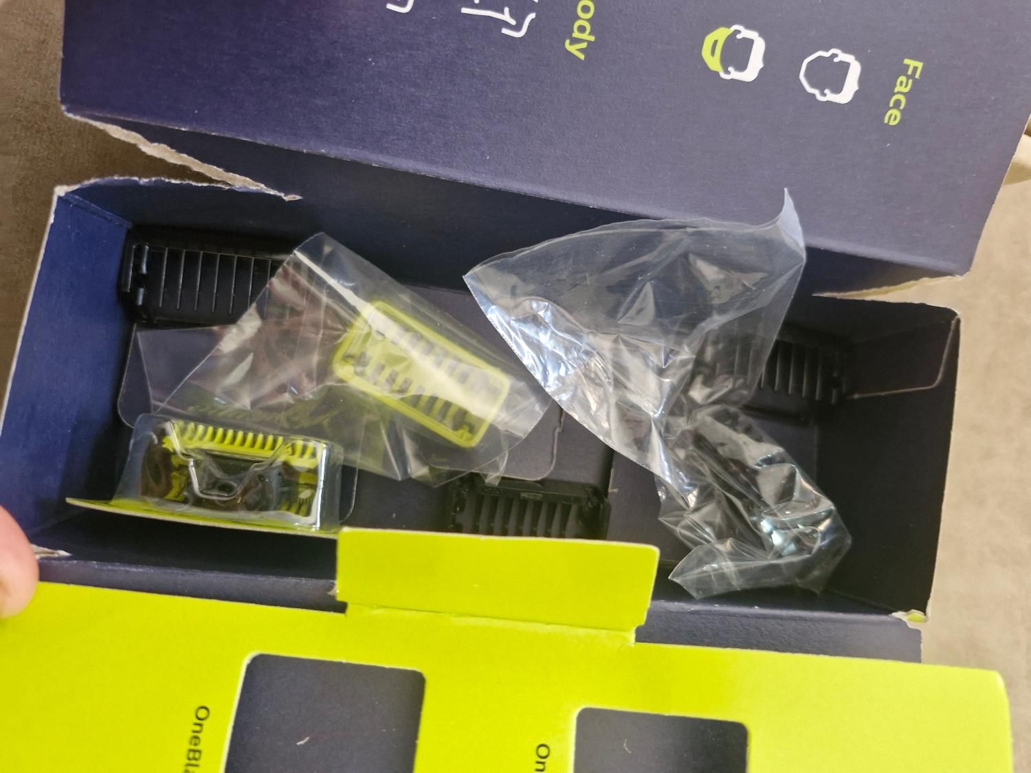 ماشین اصلاح صورت و بدن فیلیپس مدل One Blade|آرایشی، بهداشتی، درمانی|تهران, مرادآباد|دیوار