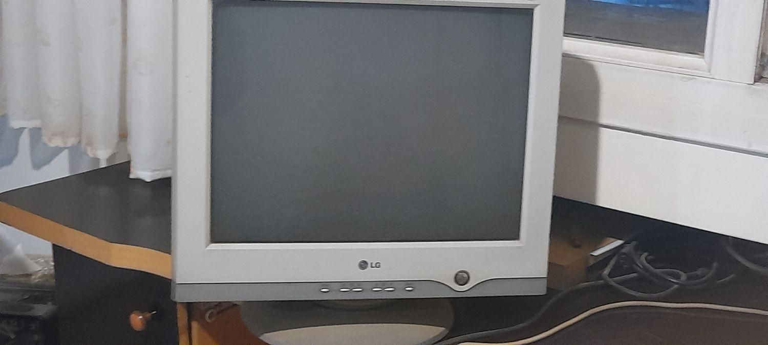 رایانه رومیزی|رایانه رومیزی|هشتگرد, فاز ۱ مهستان|دیوار