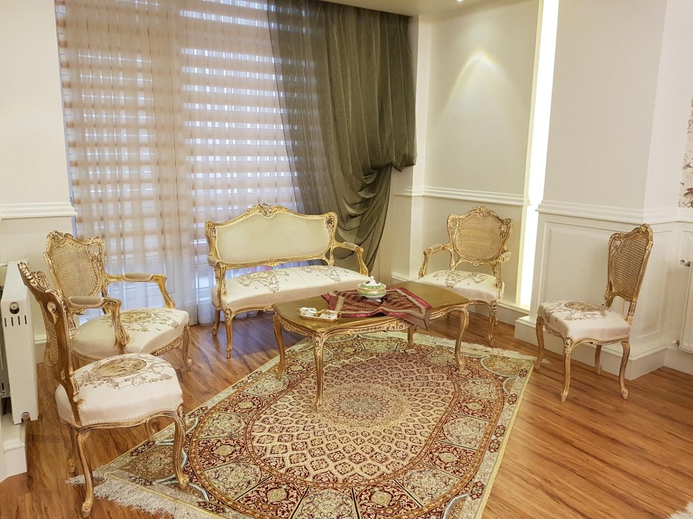 مبلمان چوبی نیم ست|مبلمان خانگی و میز عسلی|تبریز, |دیوار