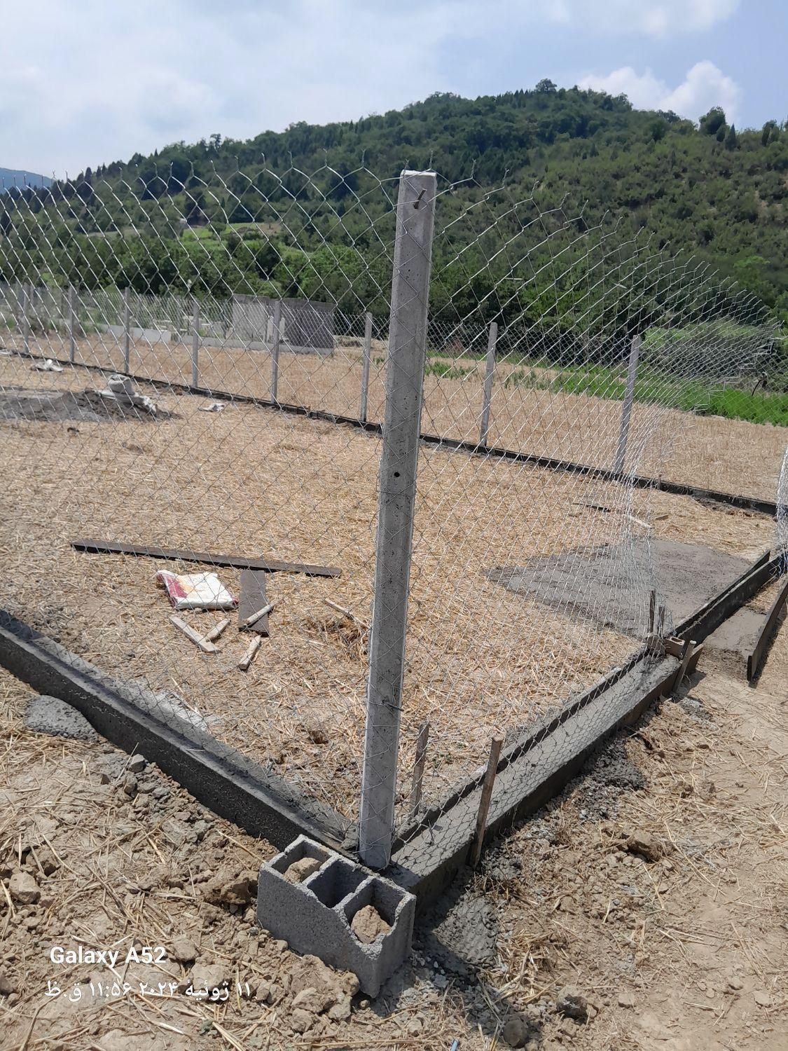 تولید فنس وپایه بتنی واجرای فنس کشی گلستانه|خدمات باغبانی و درختکاری|گرگان, |دیوار