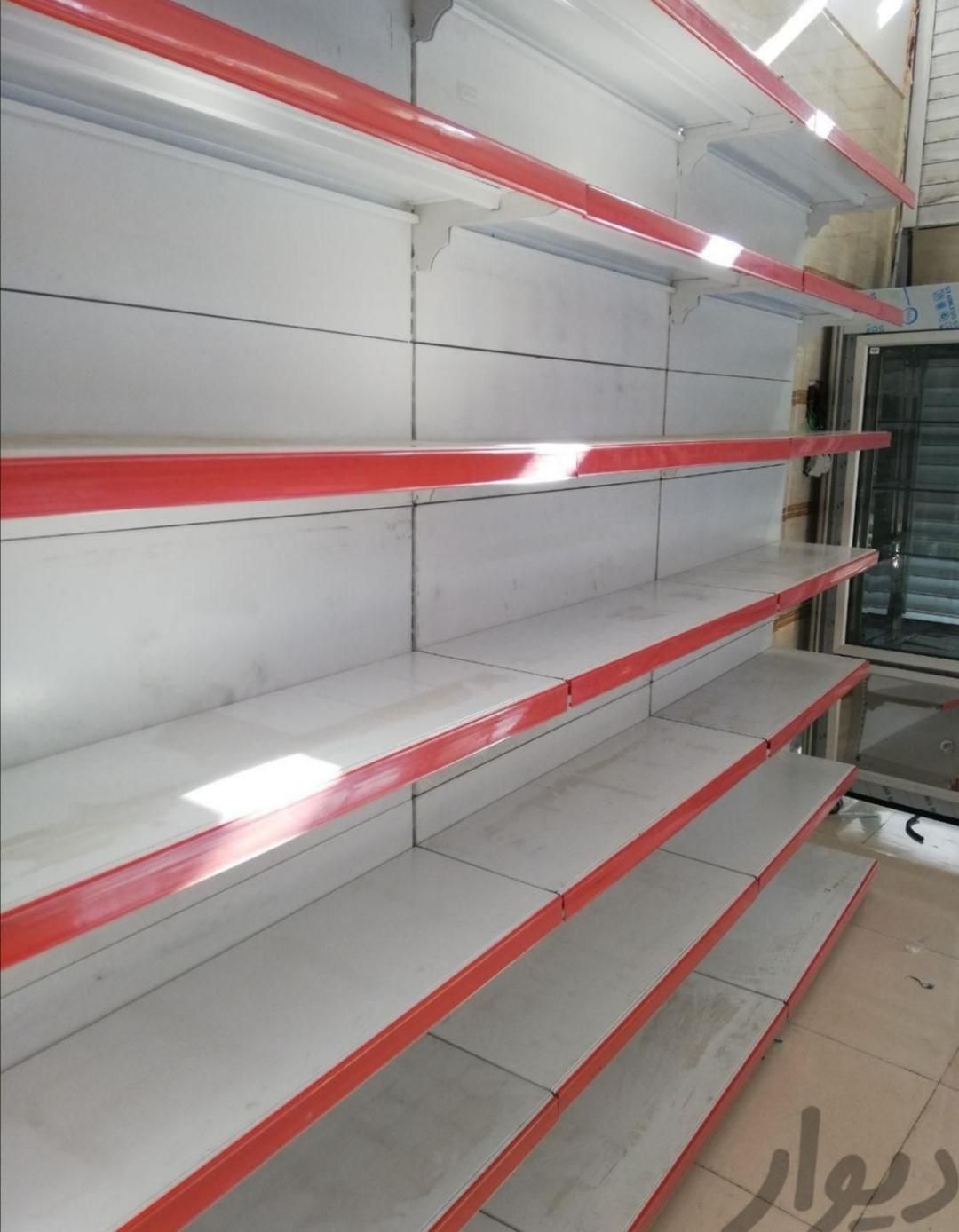 قفسه وسط فروشگاهی دارای لیبل پی وی سی نشکن|فروشگاه و مغازه|هشتگرد, |دیوار