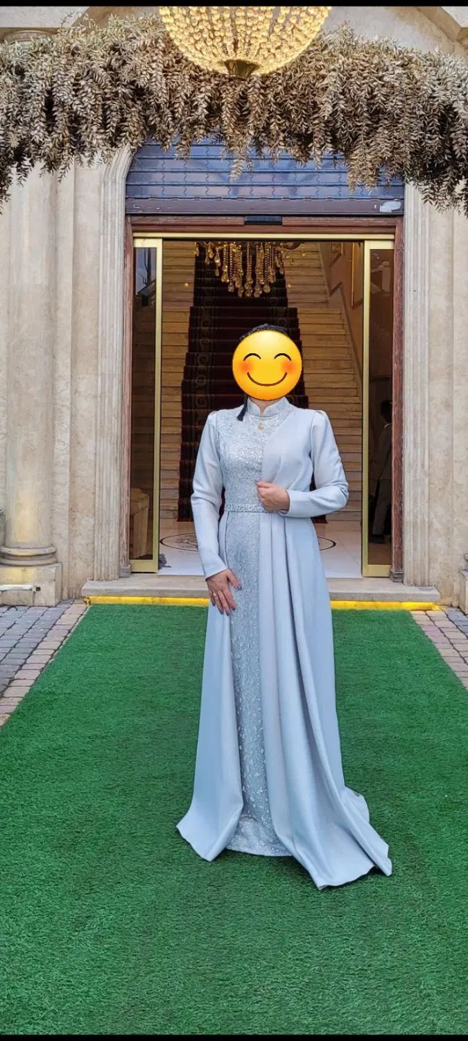 لباس مجلسی|لباس|رشت, نیروی دریایی|دیوار