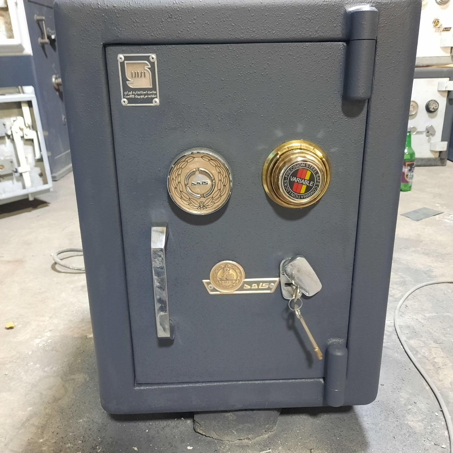 انواع گاوصندوق شرکتی گاو صندوق صنعتی|ابزارآلات|ملارد, |دیوار