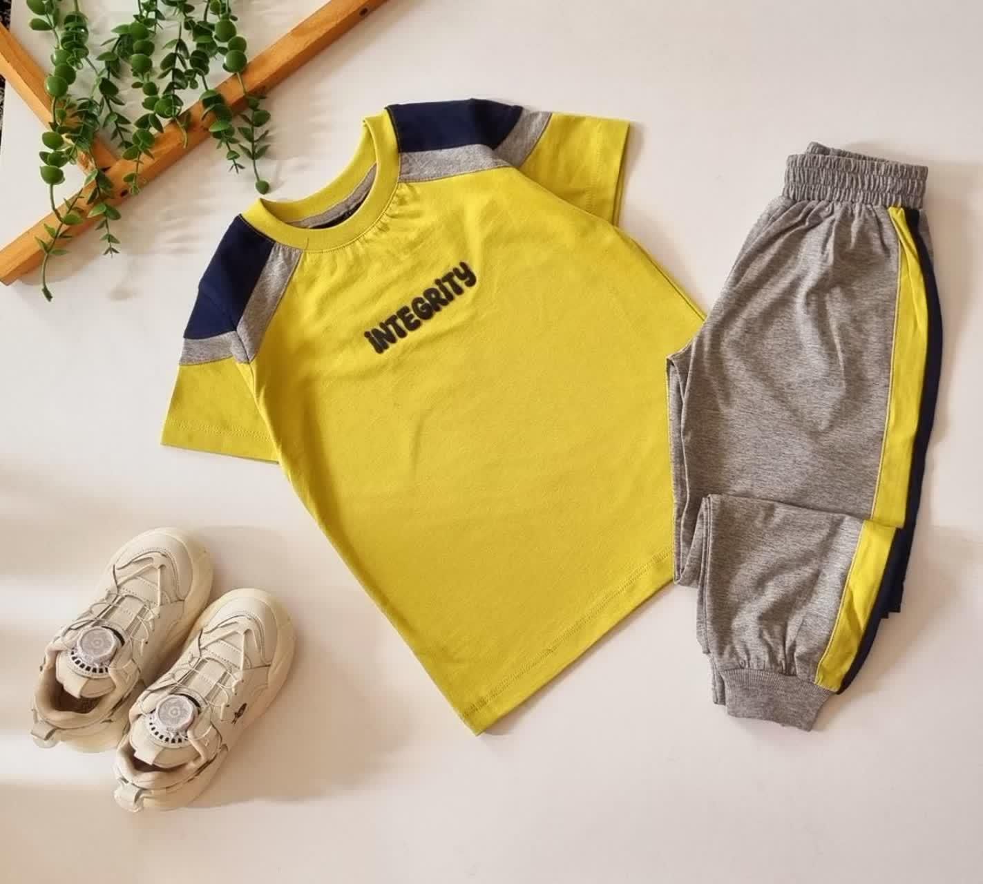 روکش بالشت دخترانه فقط یک عدد مانده|سرویس روتختی|یزد, |دیوار