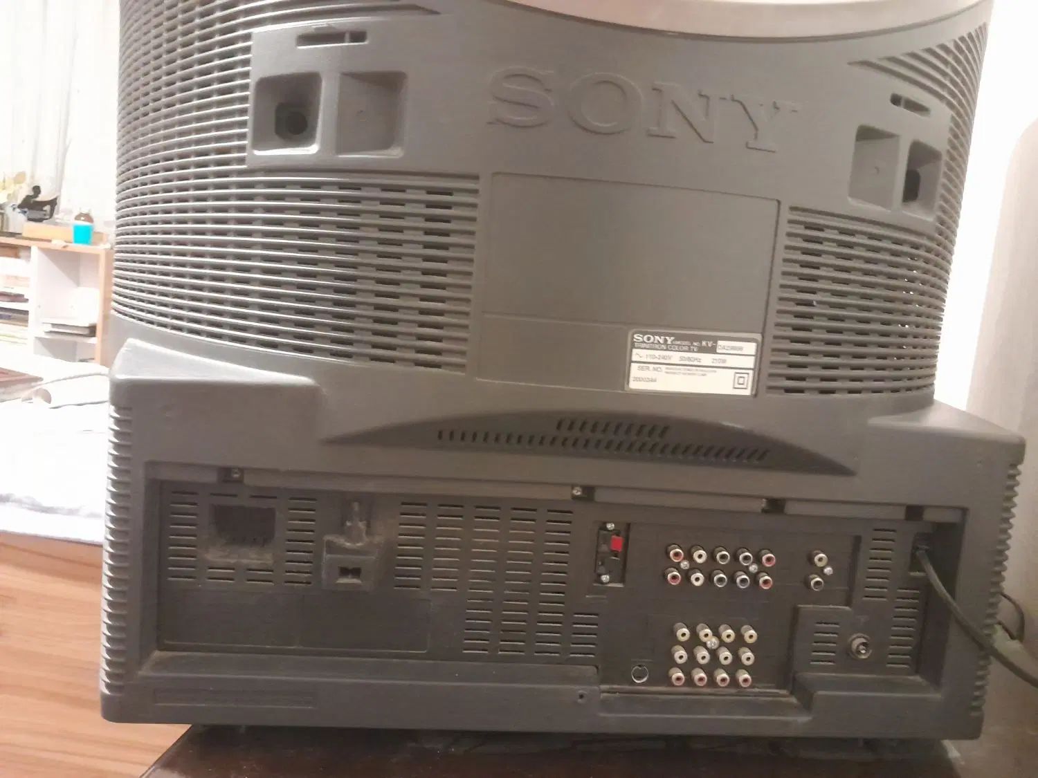 تلویزیون سونی وگا trinitron color Tv|تلویزیون و پروژکتور|تهران, اکباتان|دیوار