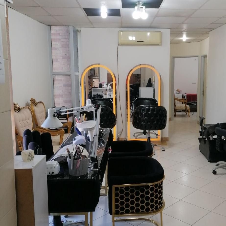 رنگ و لایت کراتین کار بافتکار ناخنکار فیبروزکار|استخدام درمانی، زیبایی، بهداشتی|شیراز, سینما سعدی|دیوار