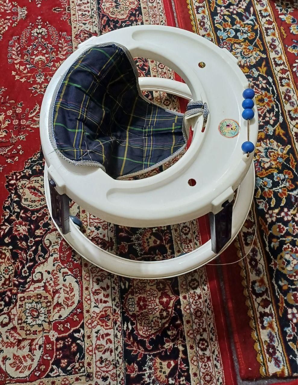 یک عدد روراک بچه کاملا تمیز و سالم|کالسکه و لوازم جانبی|رشت, گیل|دیوار