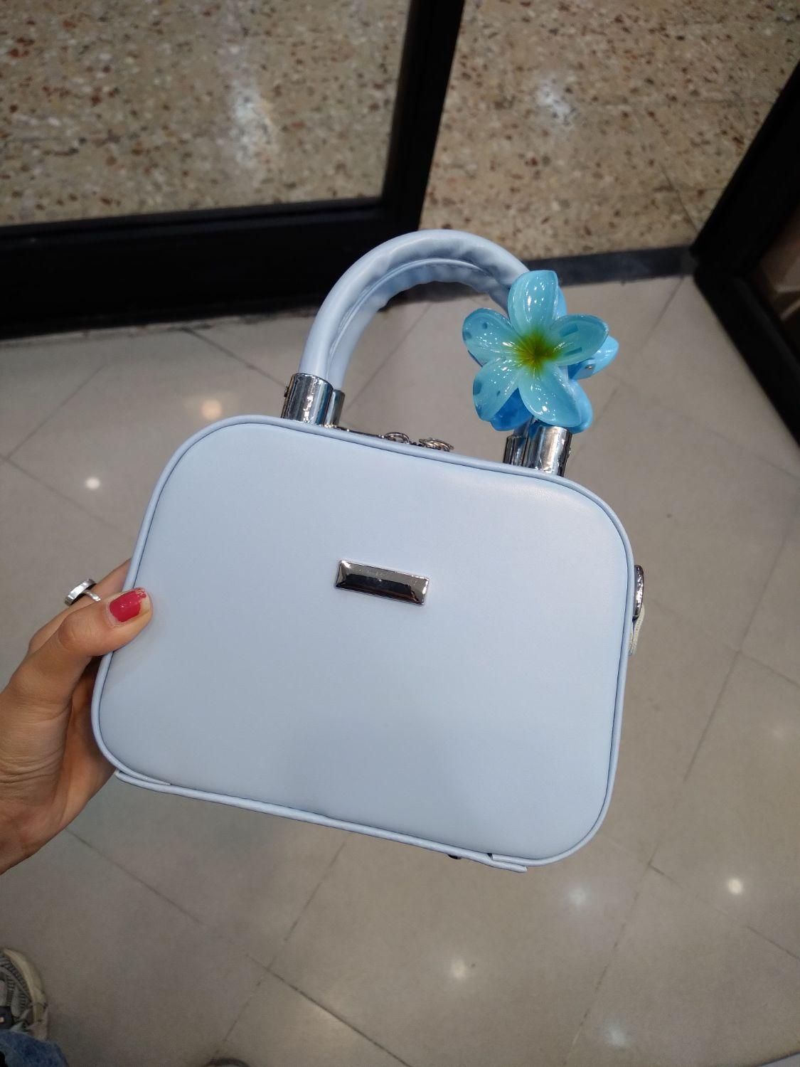 کیف نو|مجلات|نیشابور, امام|دیوار