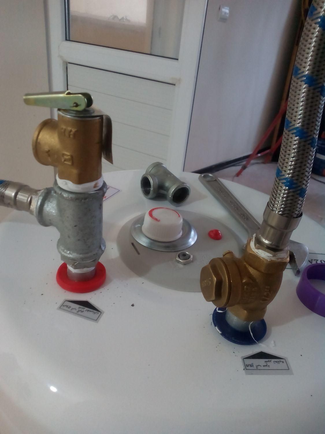 لوله کشی تعمیر نصب ابگرمکن برقی فاضلاب عالیشهر|خدمات پیشه و مهارت|بوشهر, |دیوار