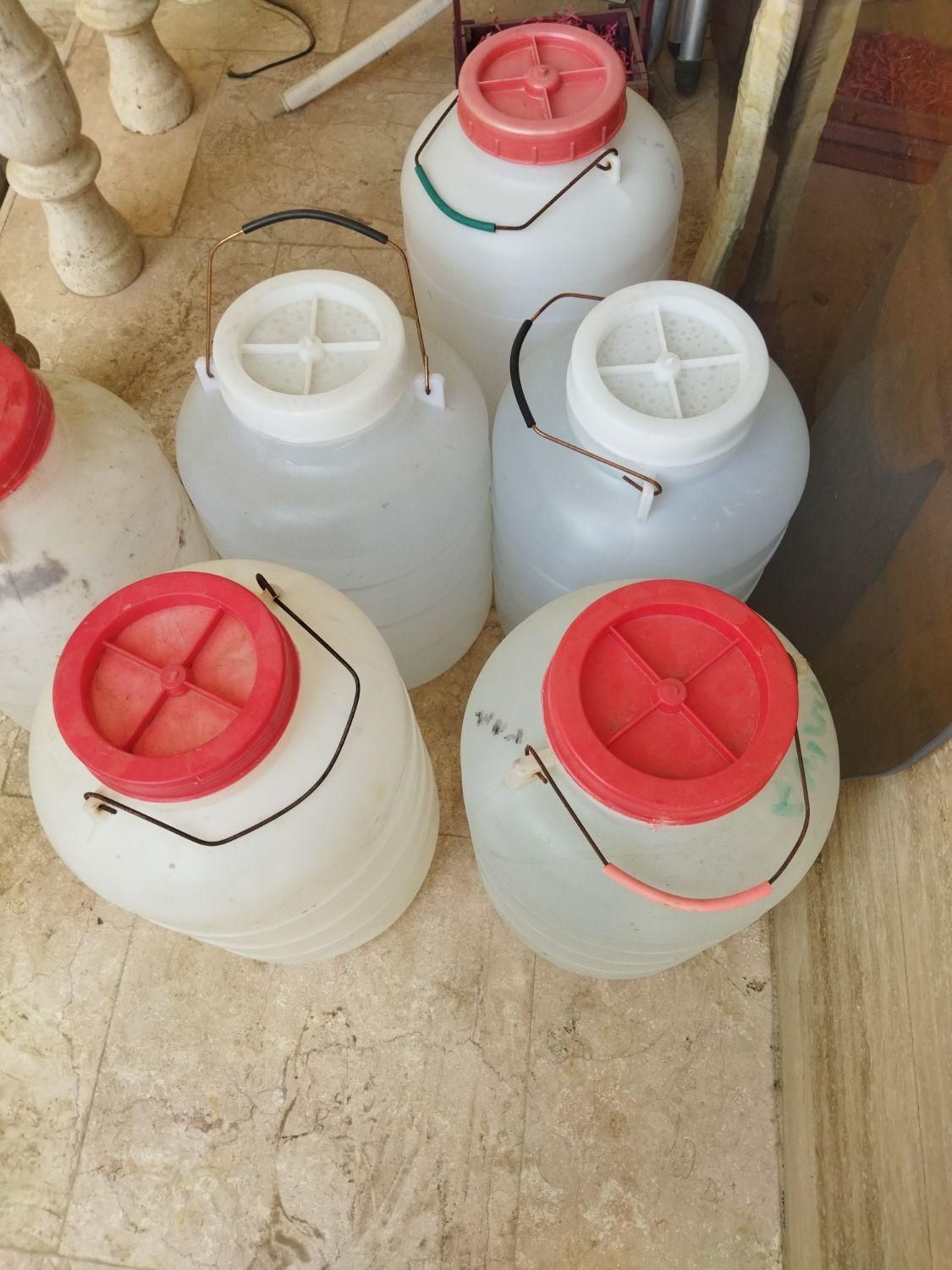 تعدادی بانکه سه خط بزرگ نو فروش فوری|ظروف نگهدارنده، پلاستیکی، یکبارمصرف|ورامین, ورامین|دیوار