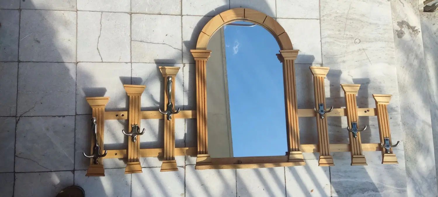 آینه و چوب لباسی|آینه|اصفهان, بهاران|دیوار