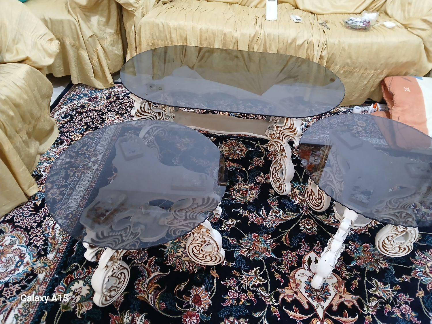 ۳عدد میزعسلی|مبلمان خانگی و میز عسلی|گلستان (تهران), |دیوار