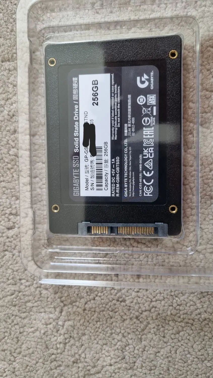 SSD 256 برند گیگابایت|قطعات و لوازم جانبی رایانه|کرمانشاه, |دیوار