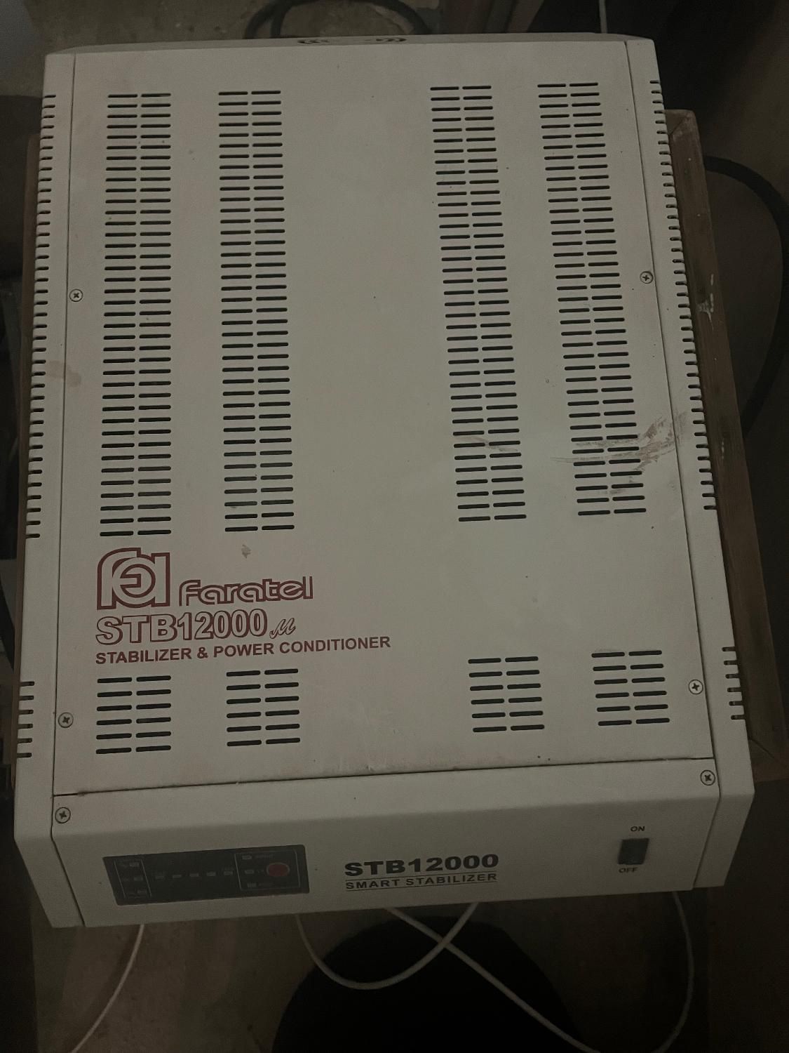 استابلایزر ۱۲۰۰۰فاراتل در حد نو|قطعات و لوازم جانبی رایانه|قم, زنبیل آباد|دیوار