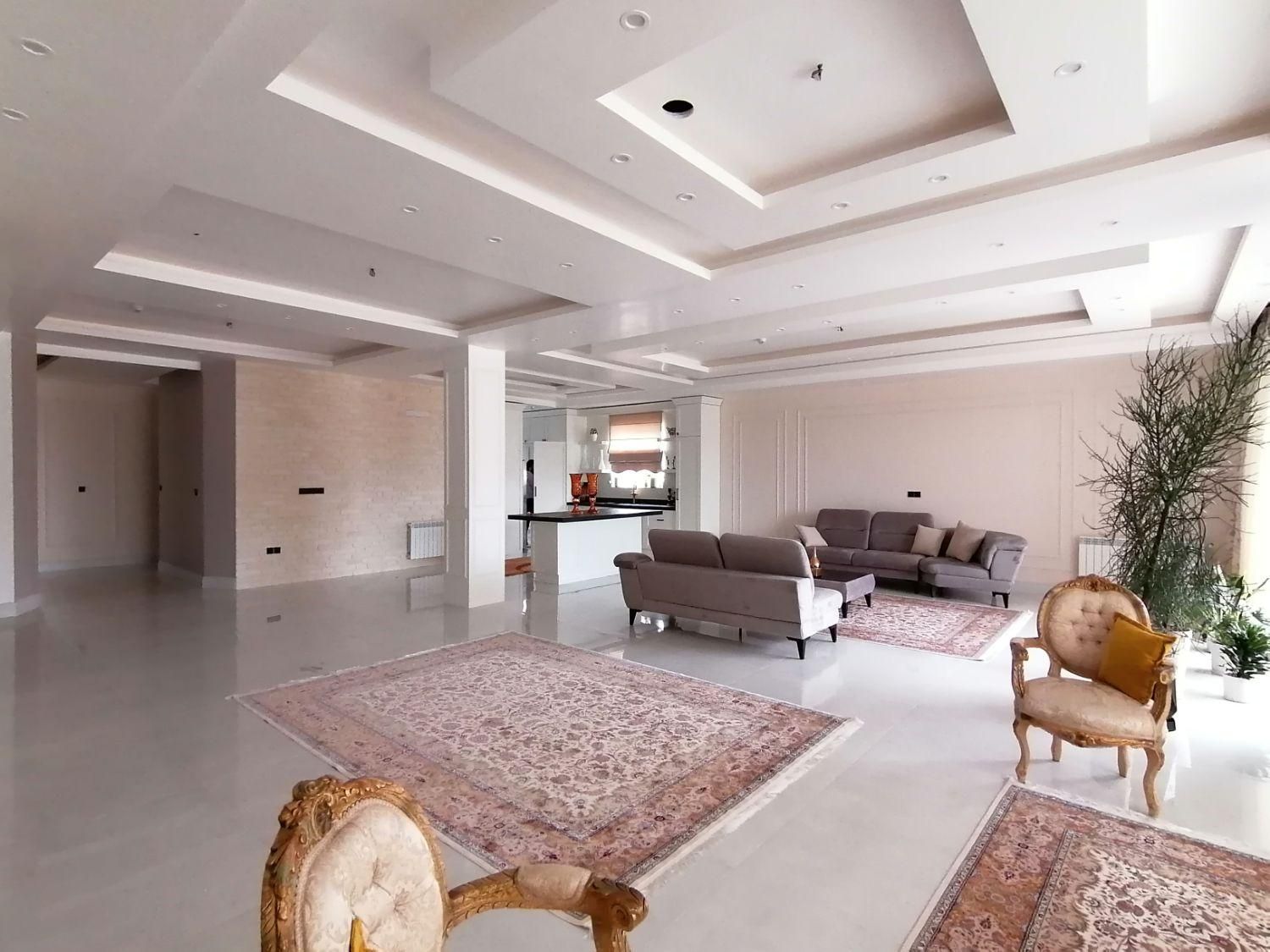 اجاره آپارتمان لوکس 340 متر چهار خواب تک واحدی|اجارهٔ آپارتمان|ساری, |دیوار