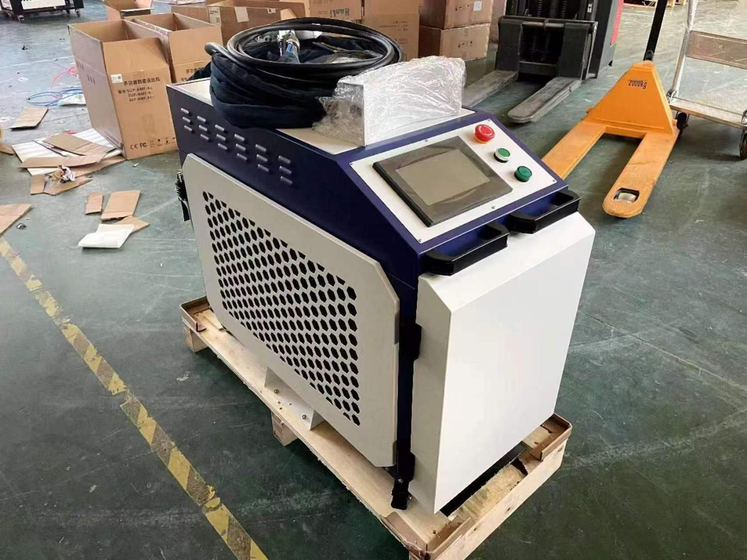 دستگاه جوش لیزر ۱۵۰۰ وات|ماشین‌آلات صنعتی|تهران, فلسطین (میدان انقلاب)|دیوار