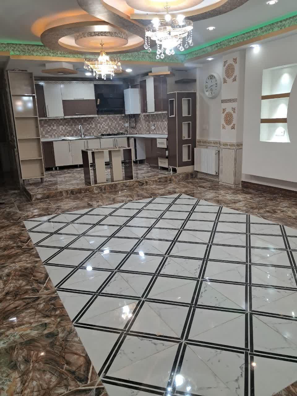 واحد۱۳۰متری همکف واقع در 18متری چمران کوچه رحمت|فروش آپارتمان|رزن, |دیوار