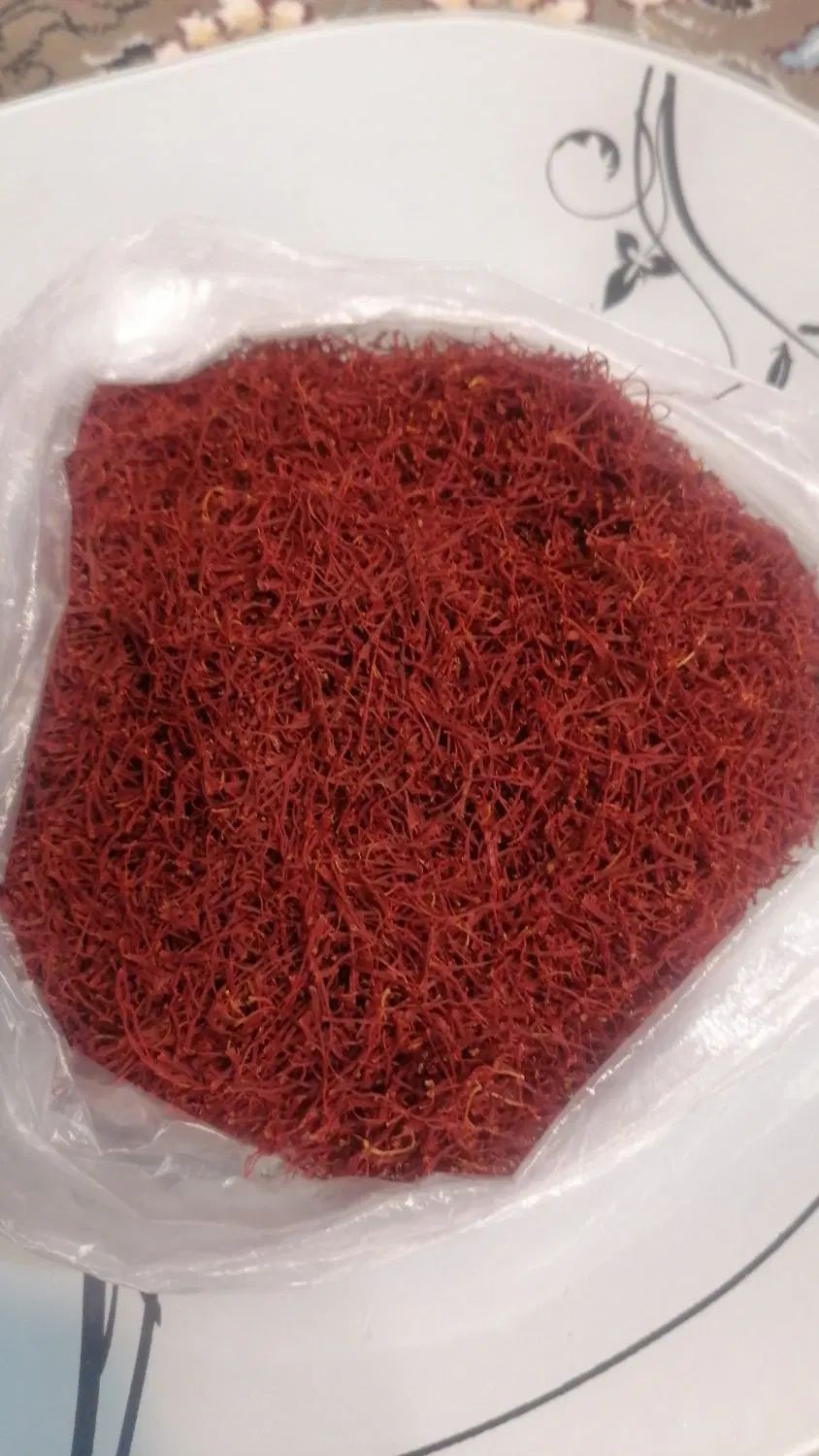 زعفرون ناب و خوش رنگ و عطر قائنات|خوردنی و آشامیدنی|تهران, امامت|دیوار