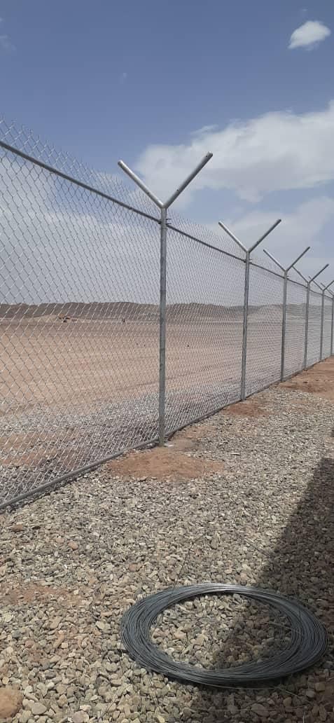 اجرای کارهای ساختمانی نیروگاه خورشیدی وفنس کشی|خدمات پیشه و مهارت|اردکان, |دیوار