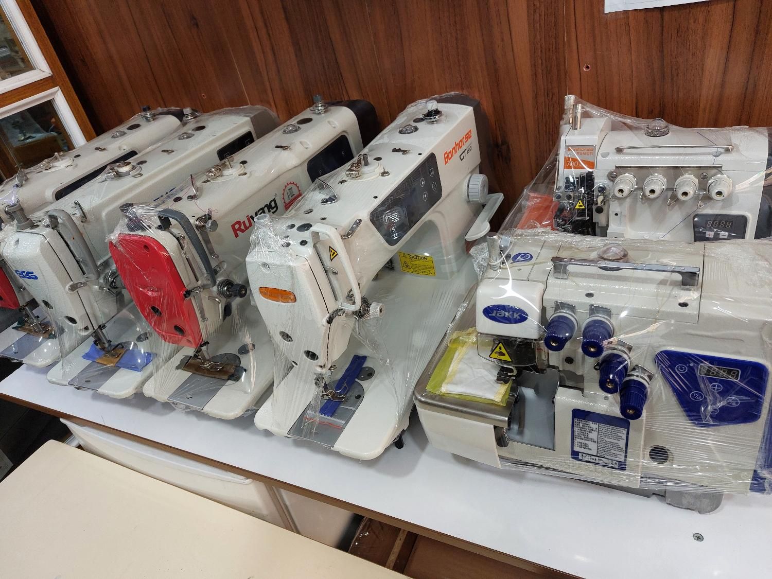 فروش چرخهای خیاطی راسته و سردوز اقساطی|چرخ خیاطی و ریسندگی|شیراز, سیاه سنگ|دیوار