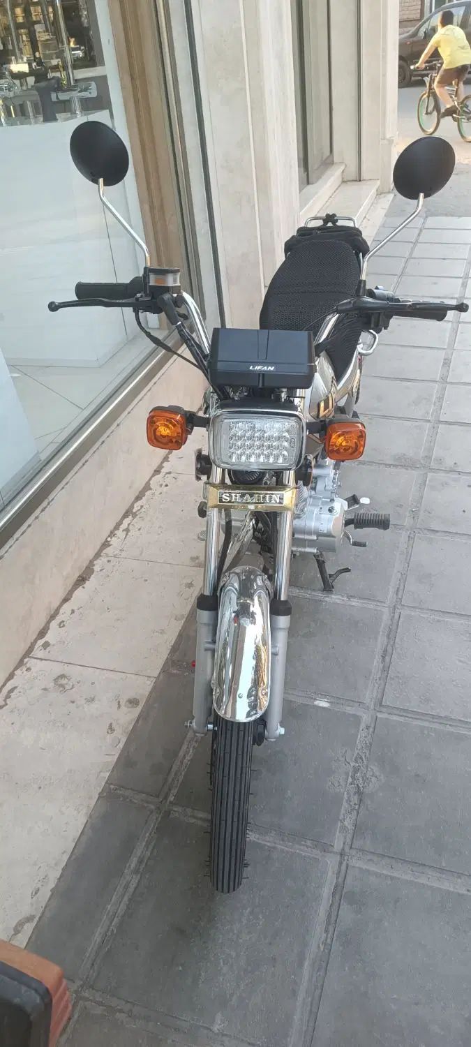 موتور 200لیفان|موتورسیکلت|قم, زاویه|دیوار