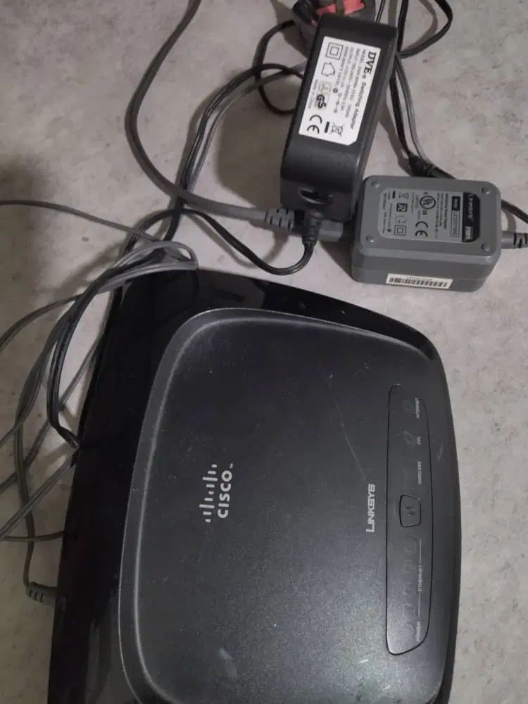 مودم کارکرده CISCO. LINKSYS|مودم و تجهیزات شبکه|اصفهان, مهدی آباد|دیوار