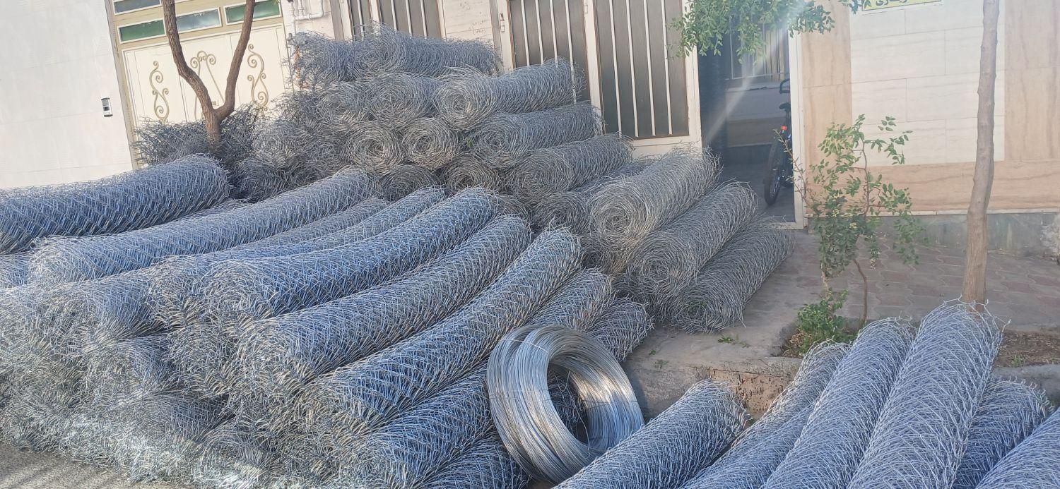 فروش تور حصاری فنس سیم خادار گابیون پایه فنس درب|مصالح و تجهیزات ساختمان|بیرجند, |دیوار