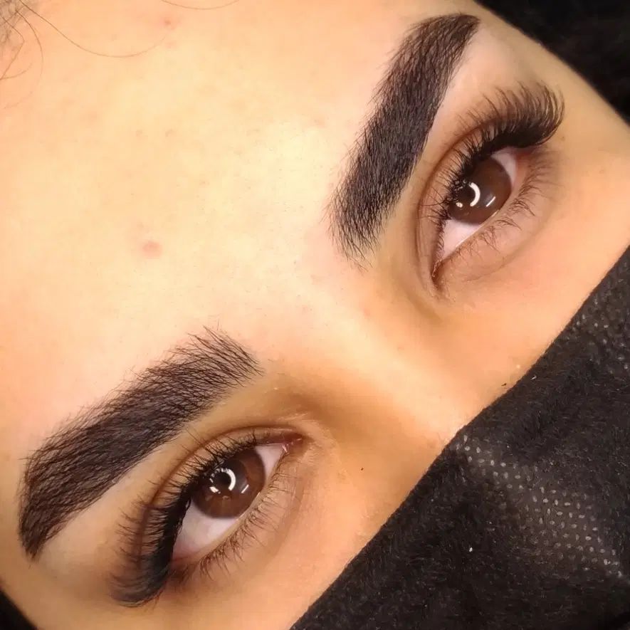 کاشت اکستنشن مژه باآناتومی چهره اموزش  همکاری لیدر|خدمات آرایشگری و زیبایی|مشهد, امام رضا (ع)|دیوار