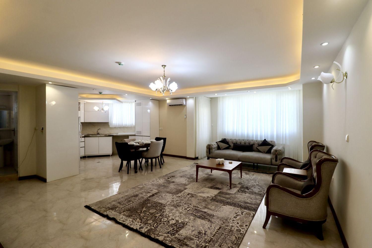 واحد مبله نزدیک مراکز گردشگری جمهوری|اجارهٔ کوتاهمدت آپارتمان و سوئیت|شیراز, باغ تخت|دیوار