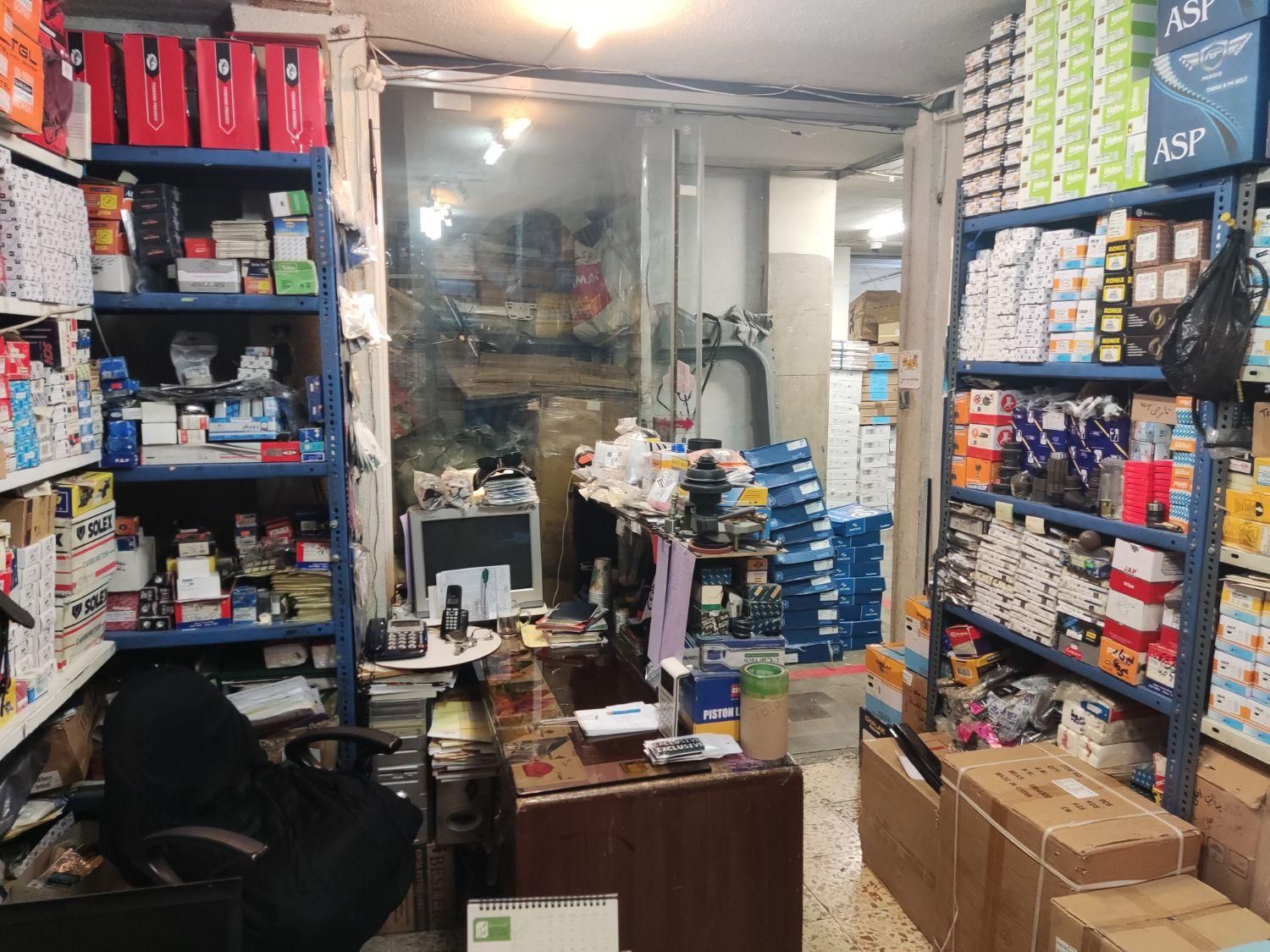 فروش مغازه 18متری چراغ برق لوازم یدکی و بلبرینگ|فروش مغازه و غرفه|تهران, بهارستان|دیوار
