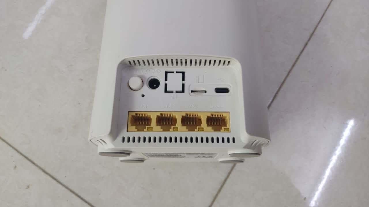 مودم 5G سیمکارتی kj33 و مودم ایرانسل z6000|مودم و تجهیزات شبکه|قم, شهرک فاطمیه|دیوار