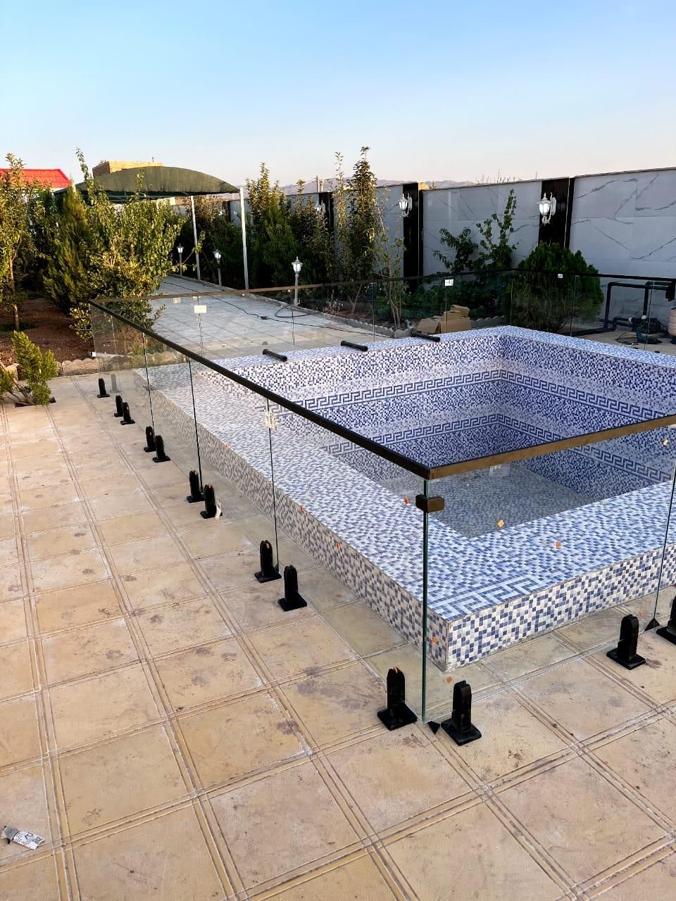 نرده شیشه ای ، جانپناه شیشه ای شیشه آسانسور|خدمات پیشه و مهارت|چهارباغ, |دیوار