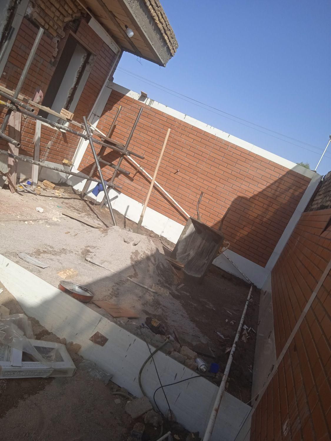 سیمان کاری موزاییک کاری نما سرامیک داخل ساختمان|خدمات پیشه و مهارت|میبد, |دیوار