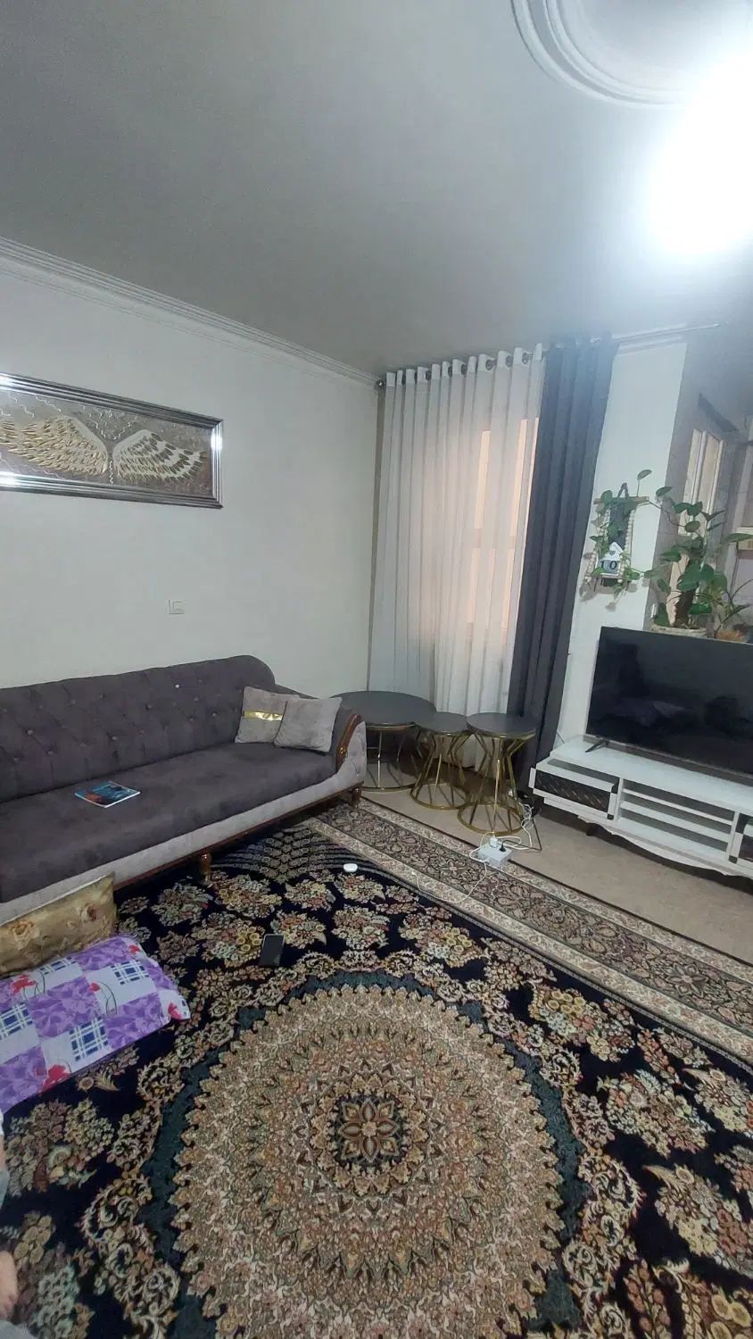 اجاره اپارتمان ۵۰ متری پارکینگدار/طبقه اول|اجارهٔ آپارتمان|تهران, سبلان (لشگر)|دیوار