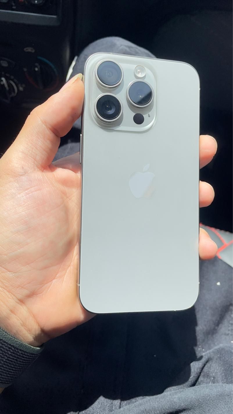 اپل iPhone 15 Pro با حافظهٔ ۲۵۶ گیگابایت|موبایل|تهران, الهیه|دیوار