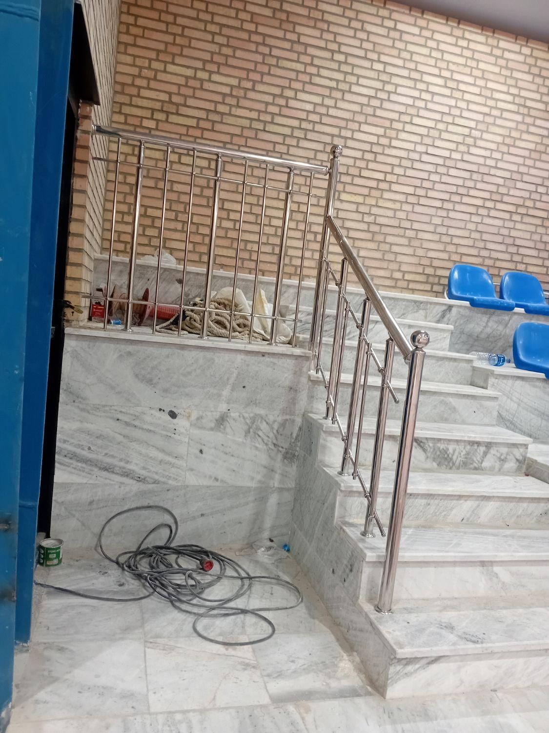 نرده استیل و آلومینیومی|خدمات پیشه و مهارت|رباط‌کریم, |دیوار