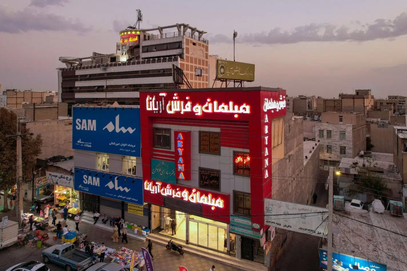 نیروی خدمات اقا نیازمندیم|استخدام سرایداری و نظافت|کرج, المهدی|دیوار