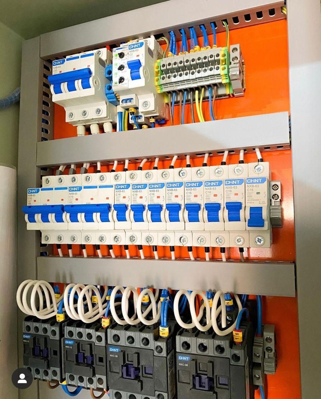 برق ساختمان .برق صنعتی.رفع اتصالی. برقکار سینی کشی|خدمات پیشه و مهارت|شیراز, ریشمک|دیوار